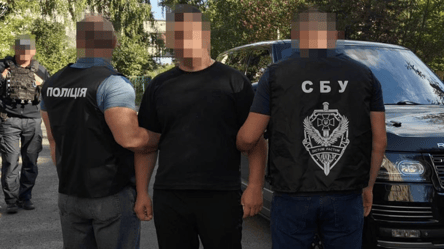 На Львівщині викрили схему ухилення за 20 тисяч доларів - 290x166
