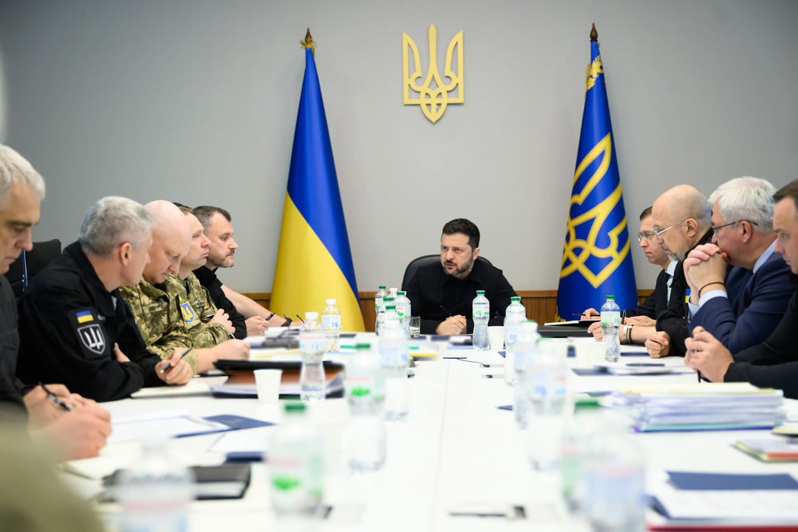 Зеленский: Украина усилит РЭБ и ПВО для защиты критической инфраструктуры - фото 1