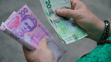 В Раде сообщили о дефиците бюджета — что будет с соцвыплатами - 285x160