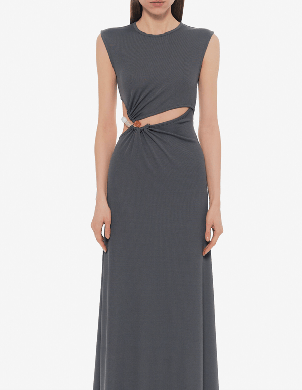 Елегантна сукня, в якій не жарко