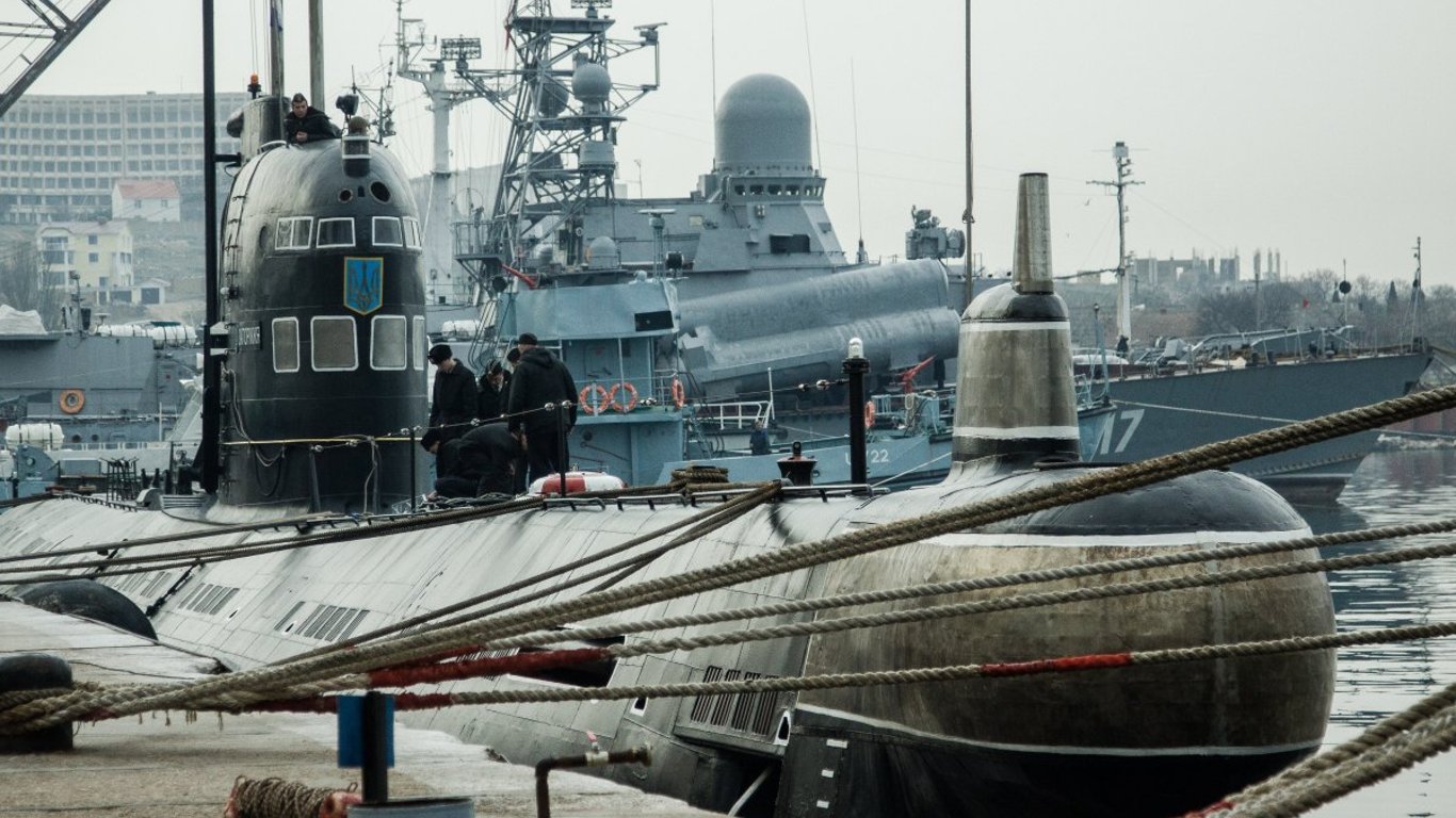 Росія збирається знищити вкрадені українські кораблі — у ВМС вперше прокоментували