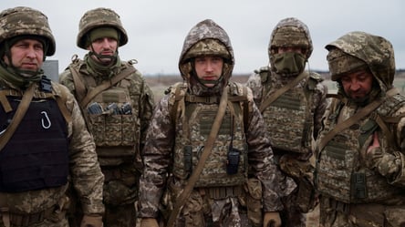 Демобілізація в Україні: які категорії військових зможуть повернутися додому - 290x160