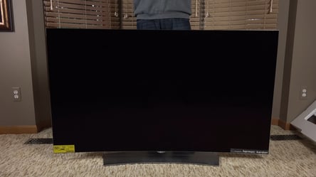 Почему телевизоры с изогнутыми экранами полностью исчезли с рынка - 285x160