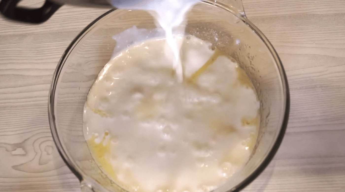 Пухкі оладки на кефірі - рецепт