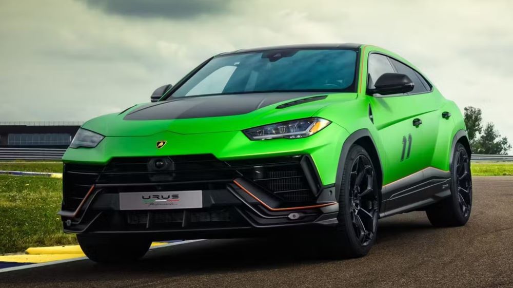 За ціною китайського електрокара — названі найдорожчі опції авто у 2024 році - фото 2