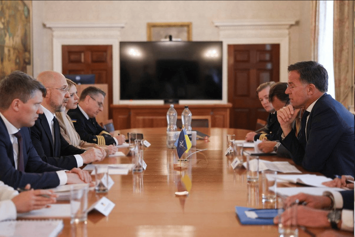 Шмигаль провів зустріч з Генсеком НАТО в Лондоні — які результати - фото 2