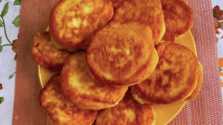 Оладки на кефірі, які ніколи не опадають: рецепт на сніданок - 285x160