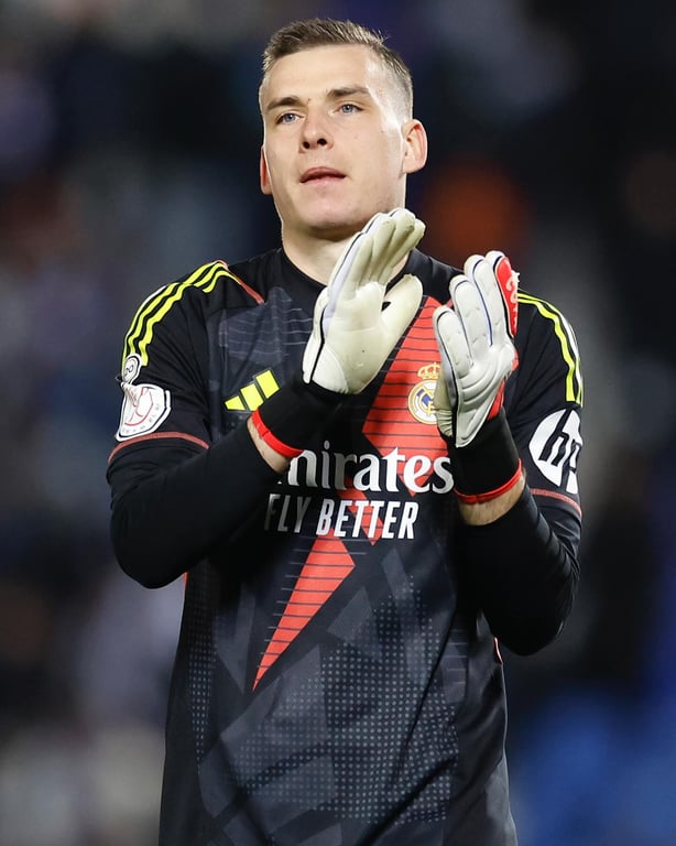 Андрей Лунин