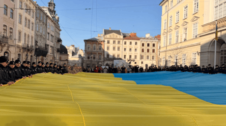 Во Львове состоялись торжества ко Дню гимна (фоторепортаж) - 290x160