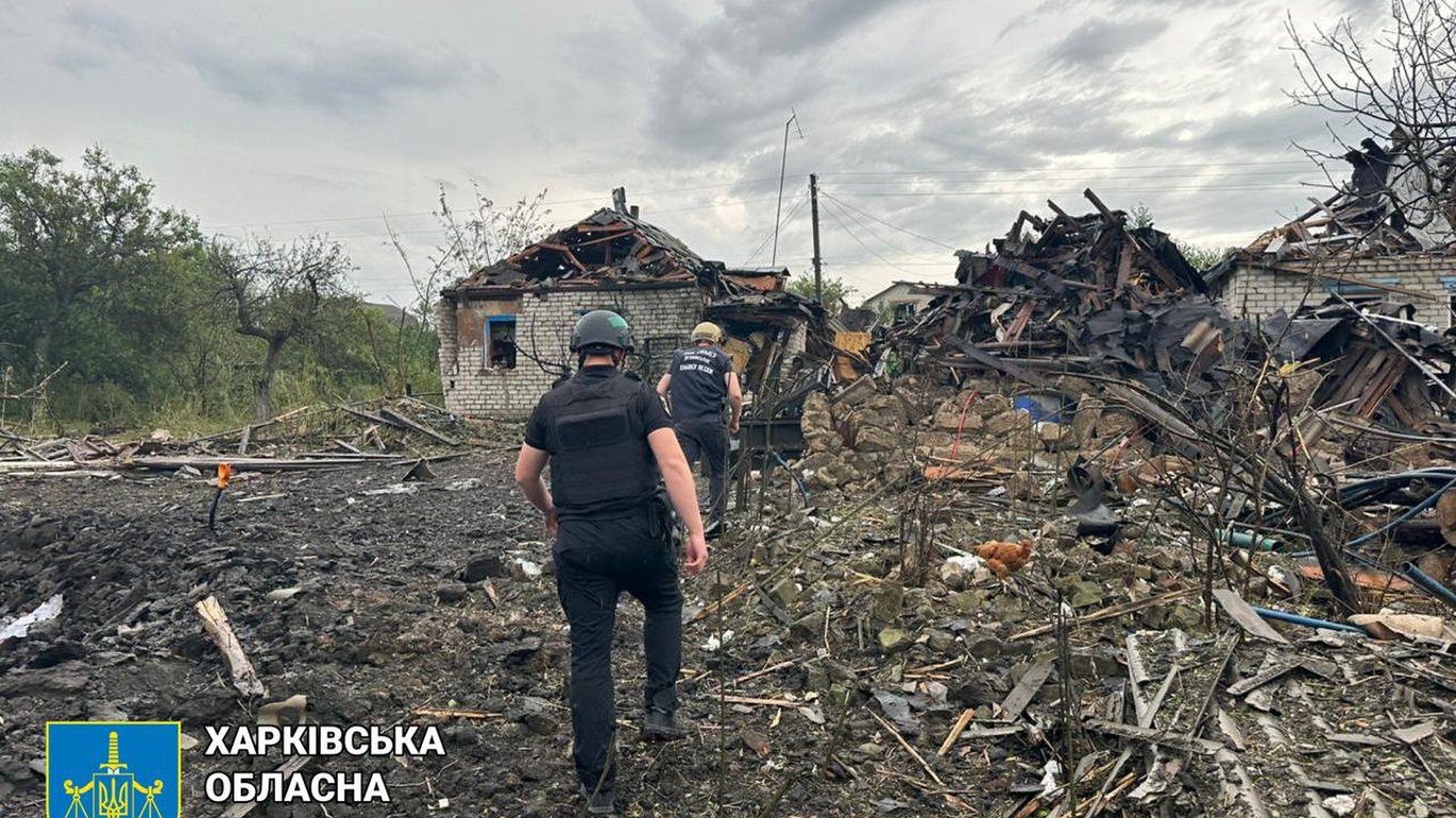 Росіяни продовжують використовувати авіабомби проти мешканців Харківщини: є постраждалі