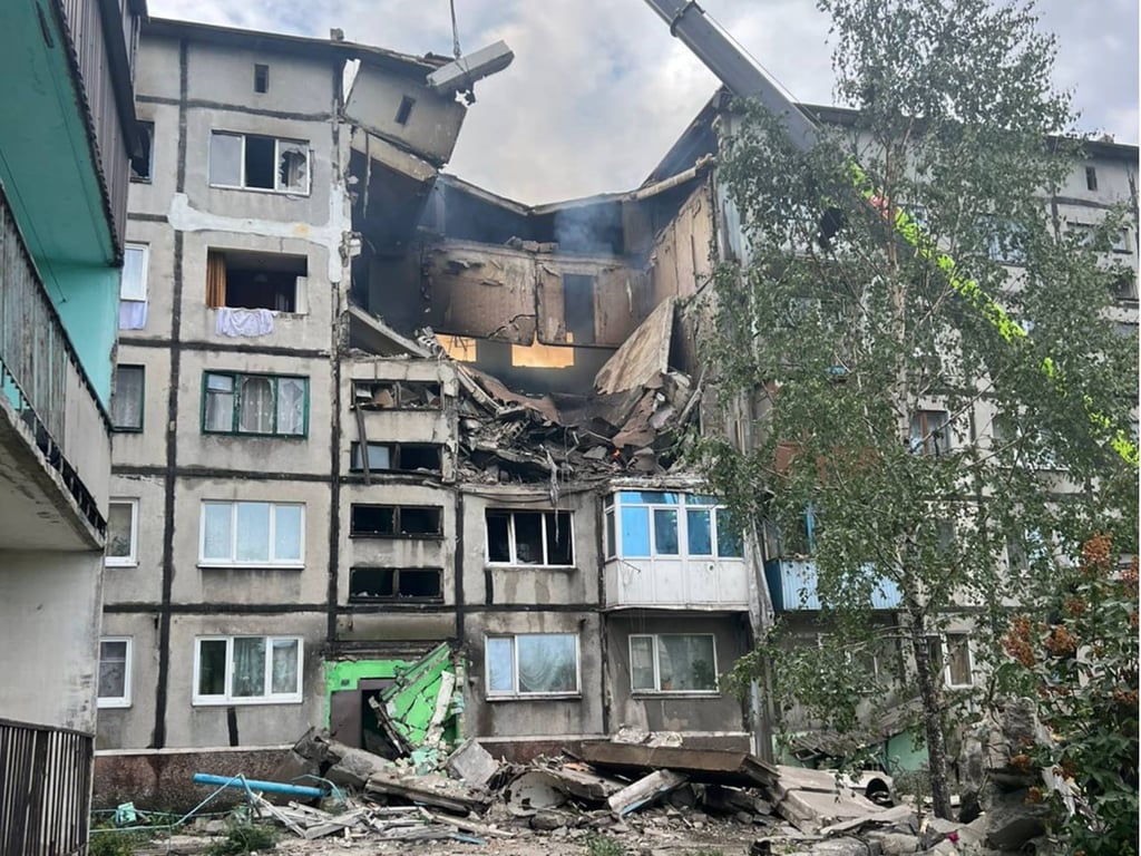 Мати й син постраждали внаслідок удару БпЛА по багатоповерхівці