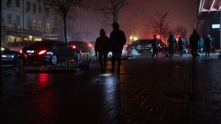 Графіки відключень — коли не буде світла у Києві завтра - 285x160