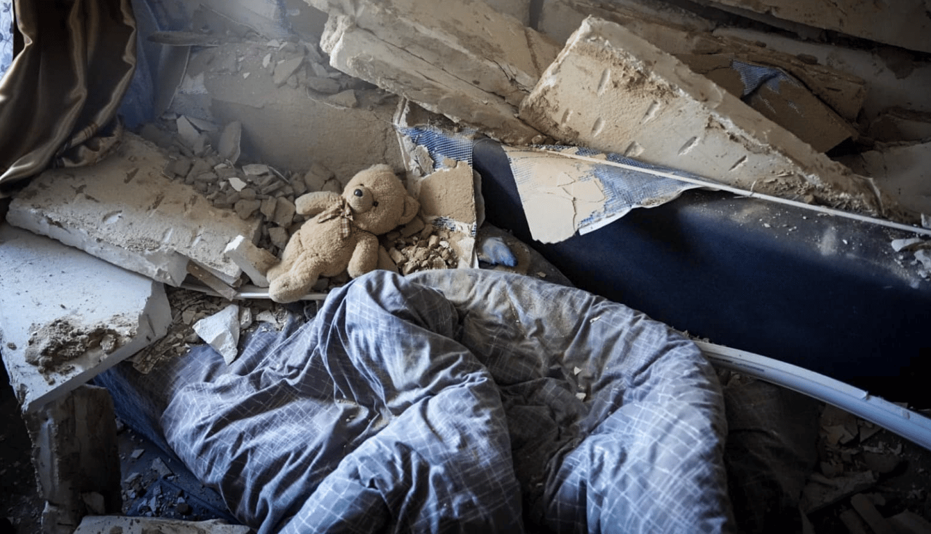 Знесло стіну, постраждав хлопчик — вибух пральної машини в Одесі - фото 1