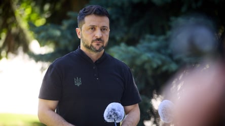 Зеленский заслушал доклад о ситуации на фронте - 285x160