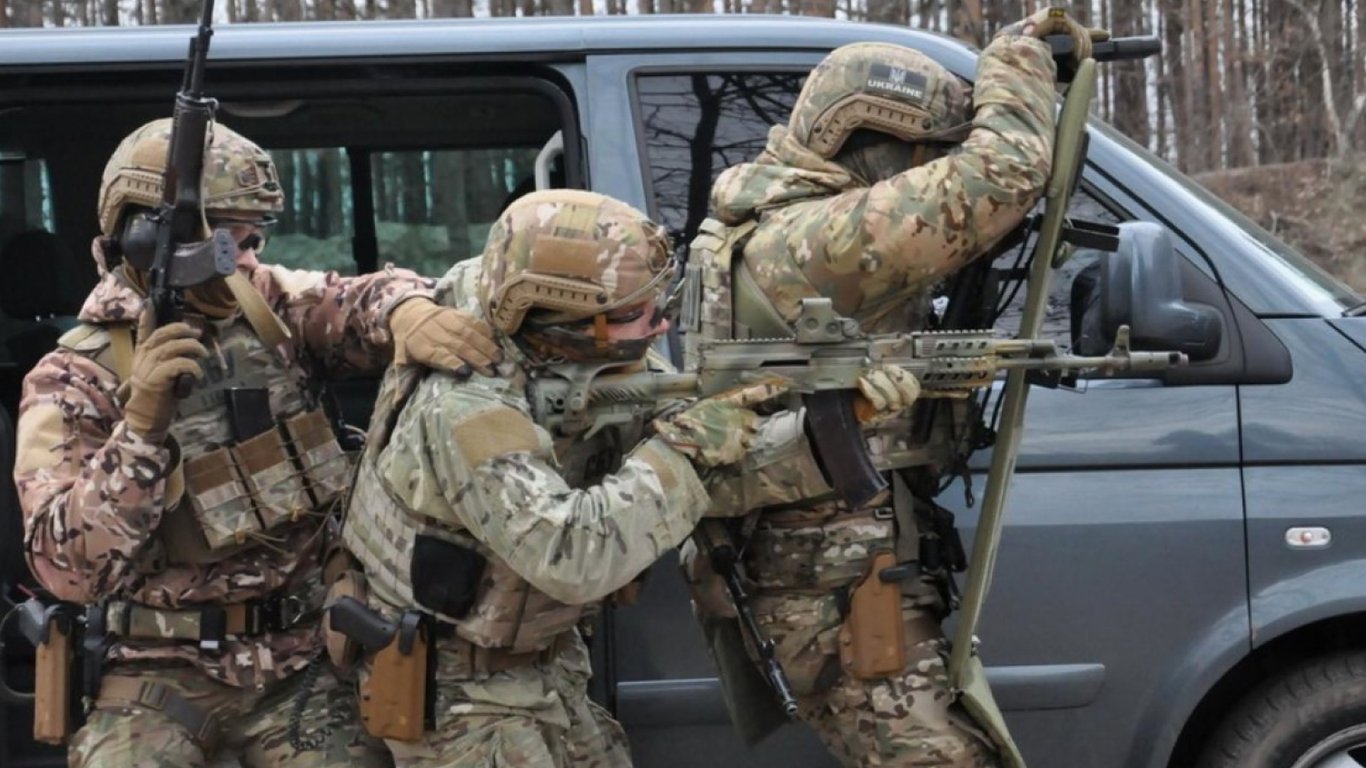 СБУ задержала еще двух коллаборантов в Донецкой области — предатели собирали разведданные о перемещении Сил обороны