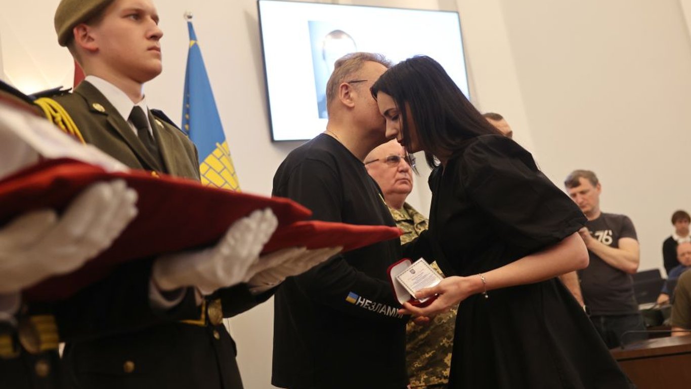 Во Львове посмертно наградили Героев, защищавших Украину с 2014 года
