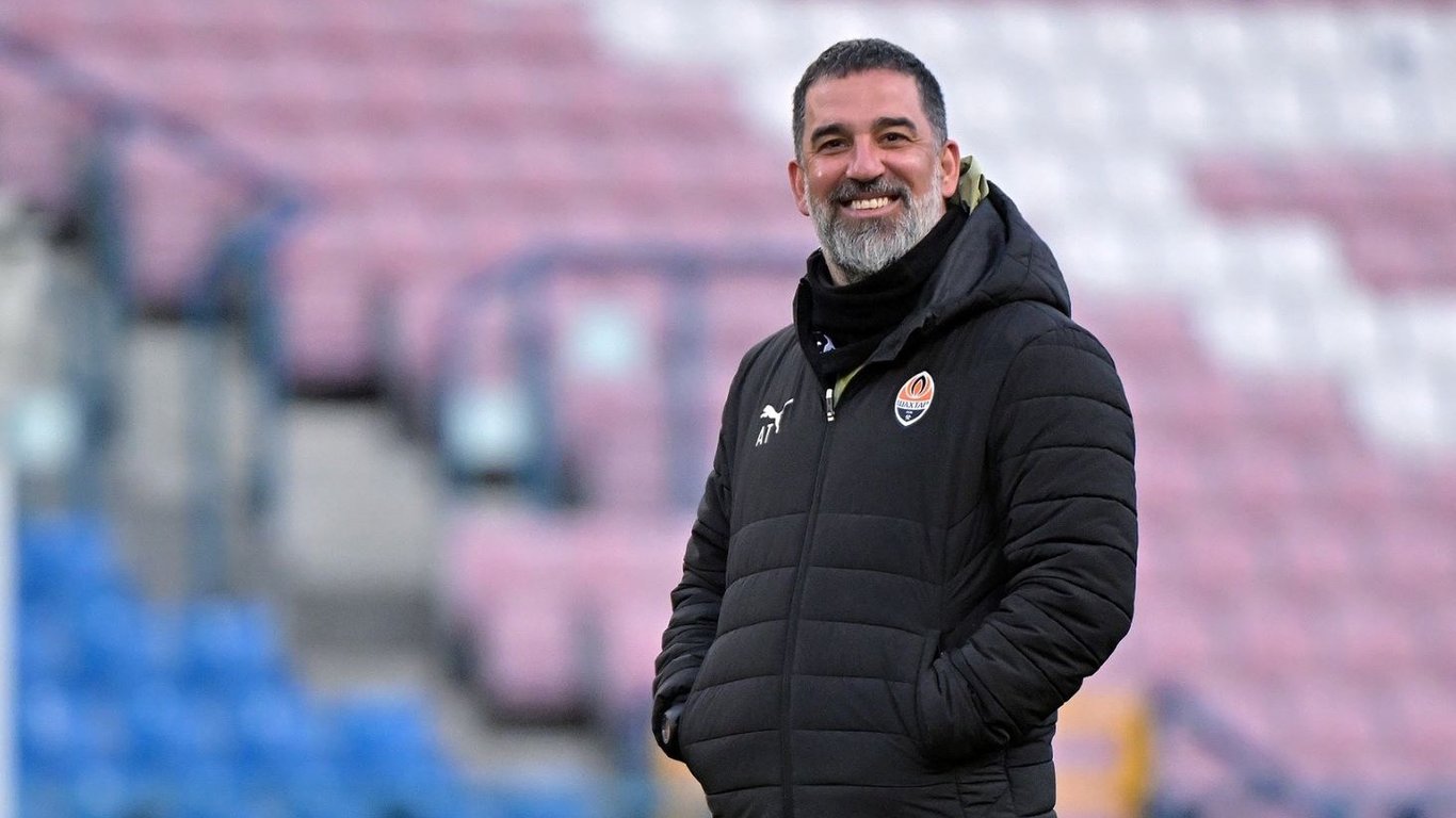 Шахтер и Кристал Пэлас объявили стартовые составы на матч Лиги конференций