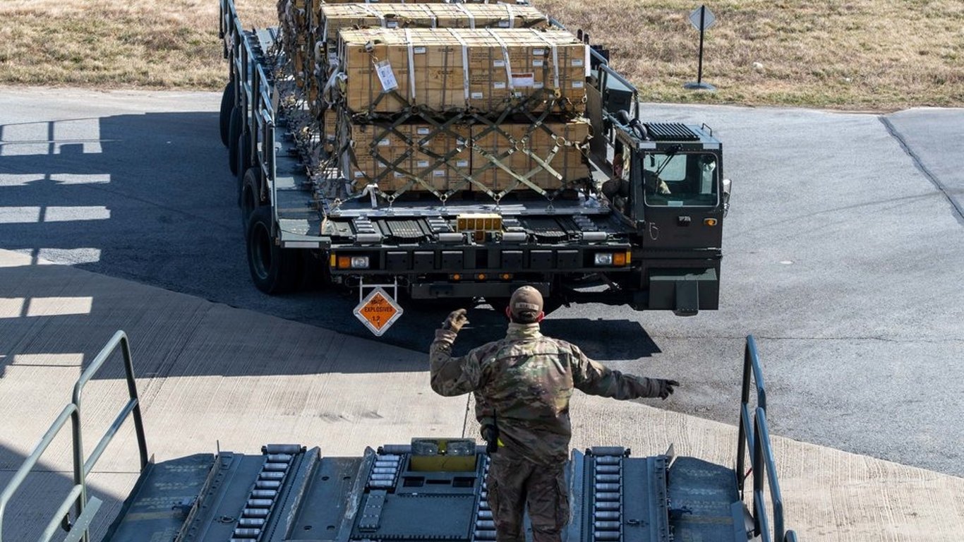 США предоставят Украине пакет военной помощи на 400 млн долларов: список оружия