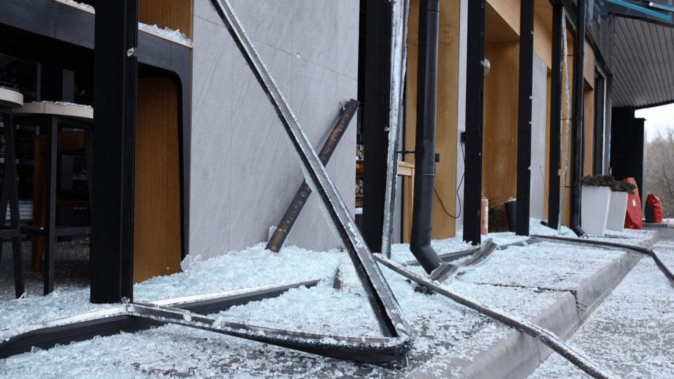 Росія атакувала Дніпро та вбила чотирьох людей: фото наслідків