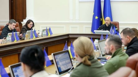 Уряд виділив на виплати українцям 1,7 млрд грн: хто отримає кошти - 285x160