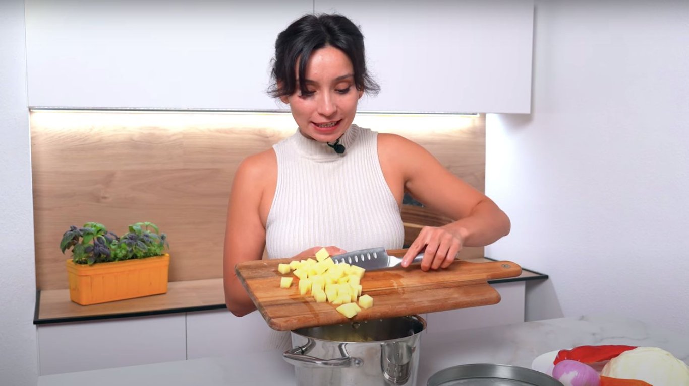 простий рецепт чехословацького супу з фаршем