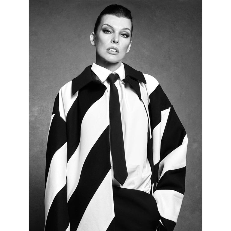 Модель Мілла Йовович. Фото: instagram.com/luigiandiango/