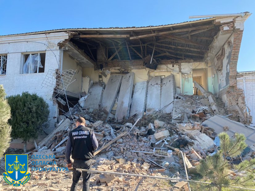 Зруйнована будівля. Фото: Одеська обласна прокуратура