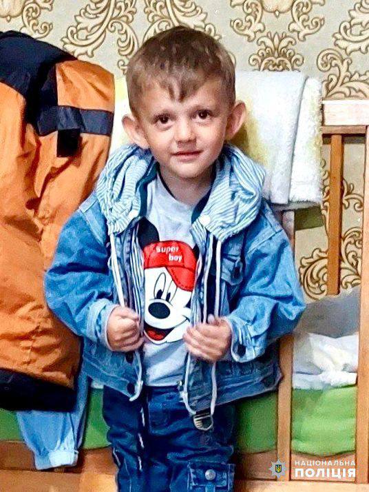 Пішов з дому ще увечері — на Одещині шукають трирічного хлопчика - фото 1