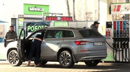 Дизель утримує вартість понад 100 грн: ціни на пальне в Україні - 290x166