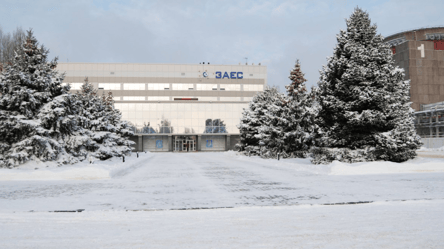 После российского обстрела ЗАЭС потеряла питание с одной линией - 285x160