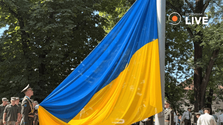 У Львові відзначили 30-ту річницю Конституції України: відбулася урочиста церемонія - фото 2