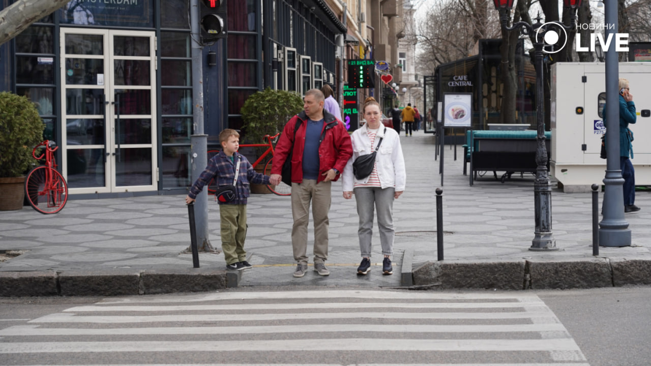 Як минув День сміху в Одесі - фото 9