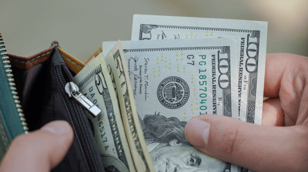 На чорному ринку гаряче: куди прямує курс долара - 290x166