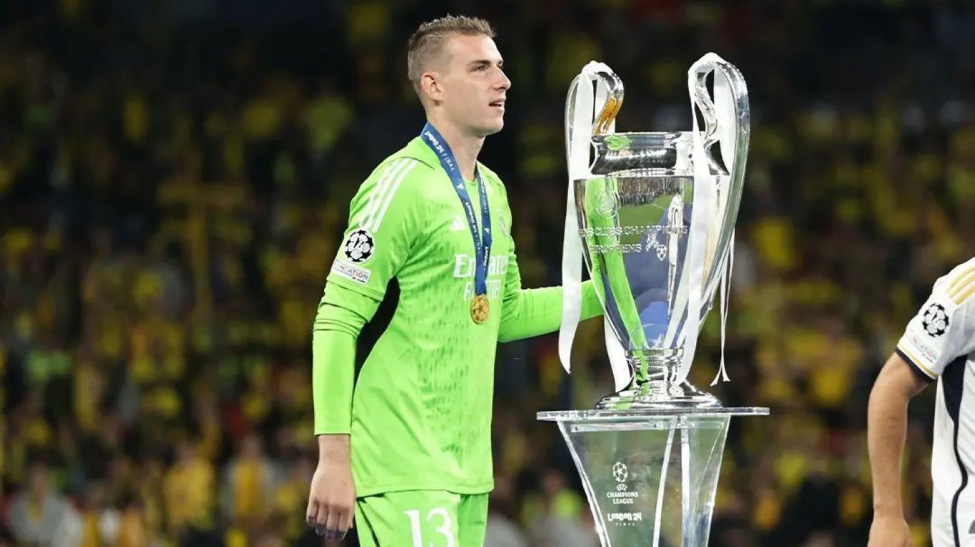 Андрей Лунин