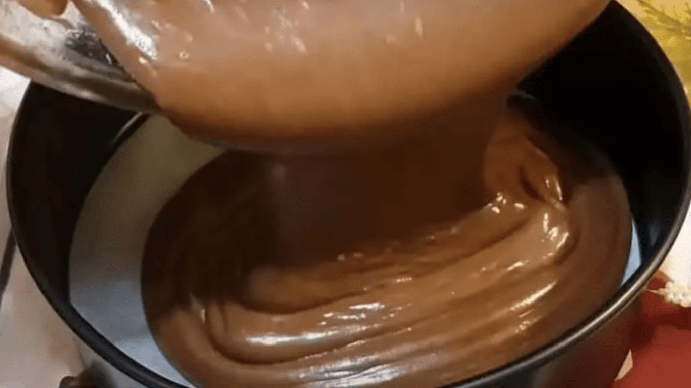 a recipe for a delicious cake that cooks quickly