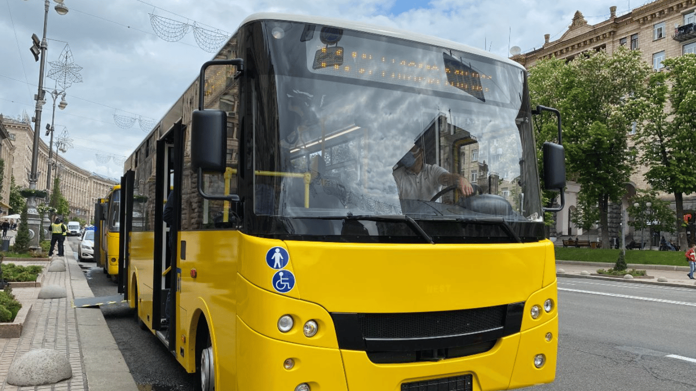 Какие улицы будет проезжать новый автобусный рейс в Киеве