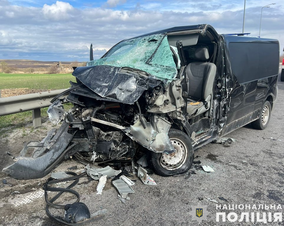 Аварія на трасі Київ – Чоп. Фото: поліція Львівщини