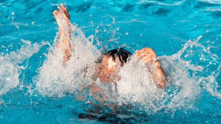 Трагедия на Харьковщине — двухлетний ребенок утонул в бассейне - 285x160