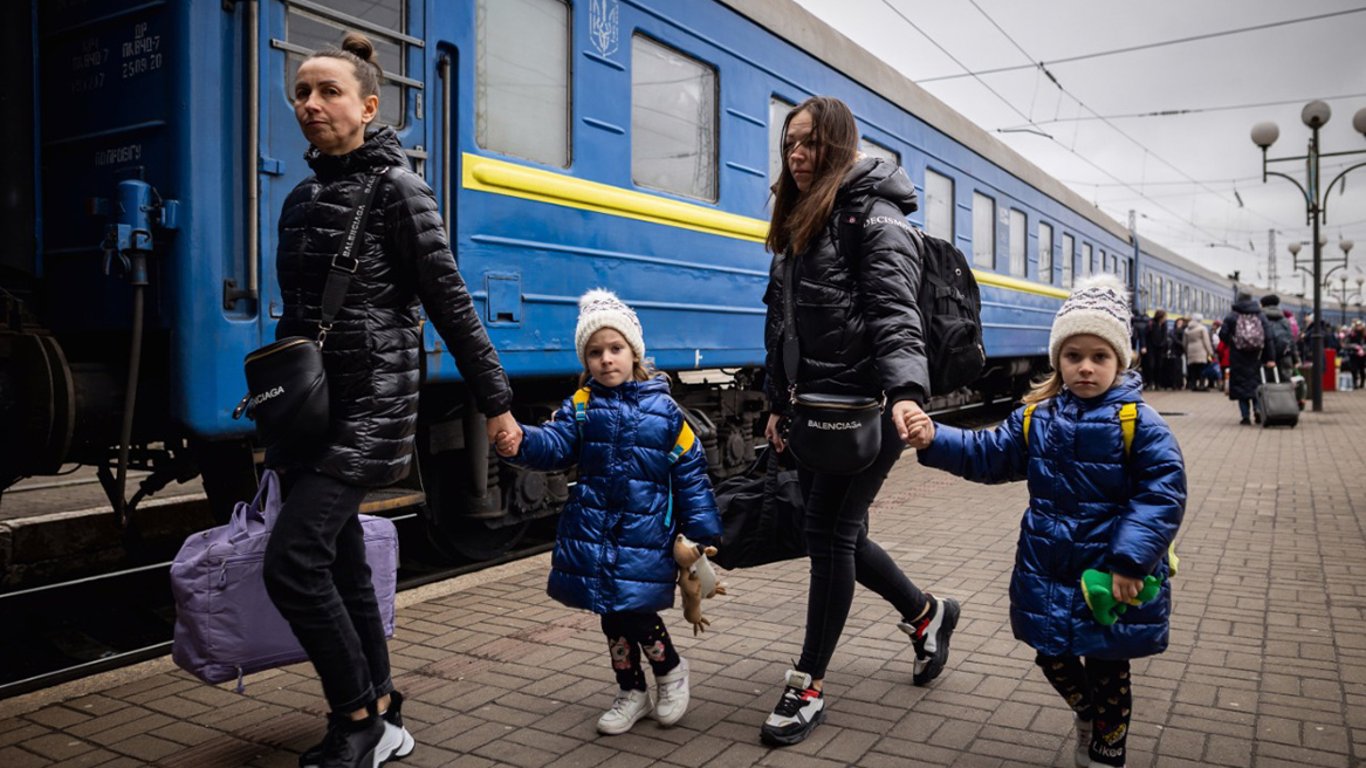Жителей Донецкой области эвакуируют в Житомирскую область: как записаться