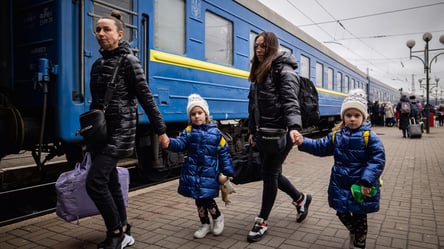 Жителей Донецкой области эвакуируют в Житомирскую область: как записаться - 285x160