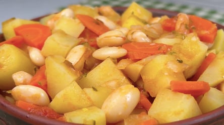 Пісний гуляш, який звабить навіть м'ясоїдів: є секретний інгредієнт - 285x160