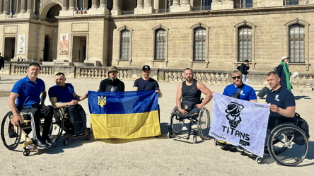 Українські ветерани подолали усі 42 км на Паризькому марафоні - 290x166