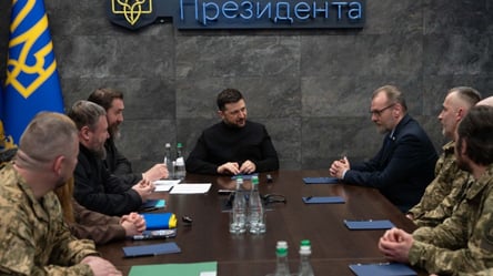 Zelensky marks 30 years of Ukraine's flag in Antarctica - 304x171