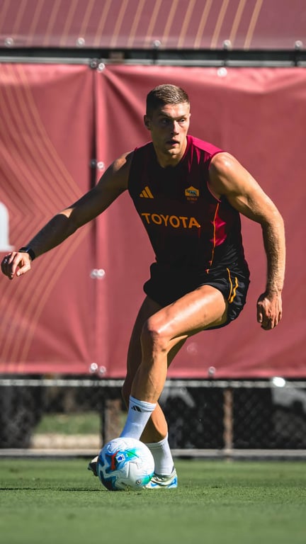 Артем Довбик