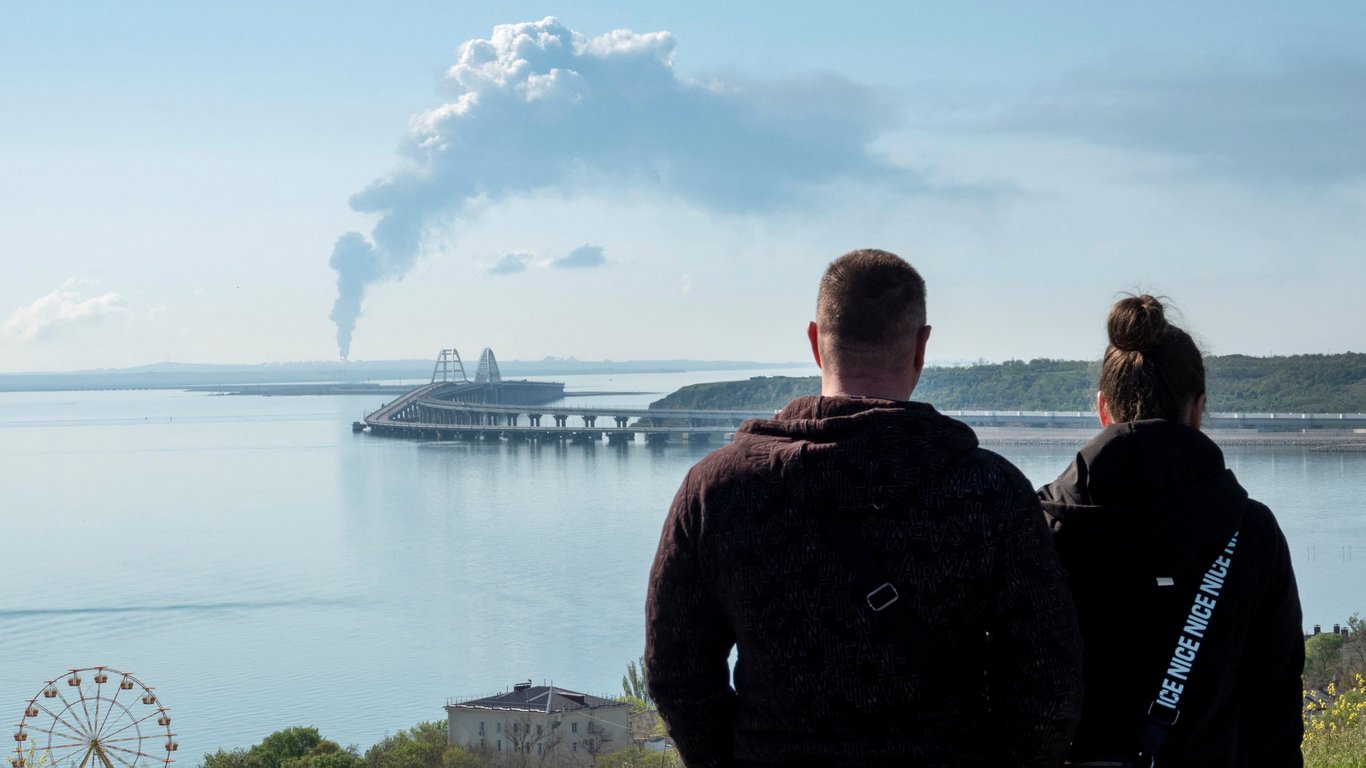 Стало известно, зачем оккупанты устроили обучение на Крымском мосту