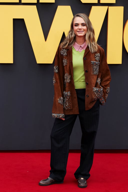 Модель Кара Делевінь