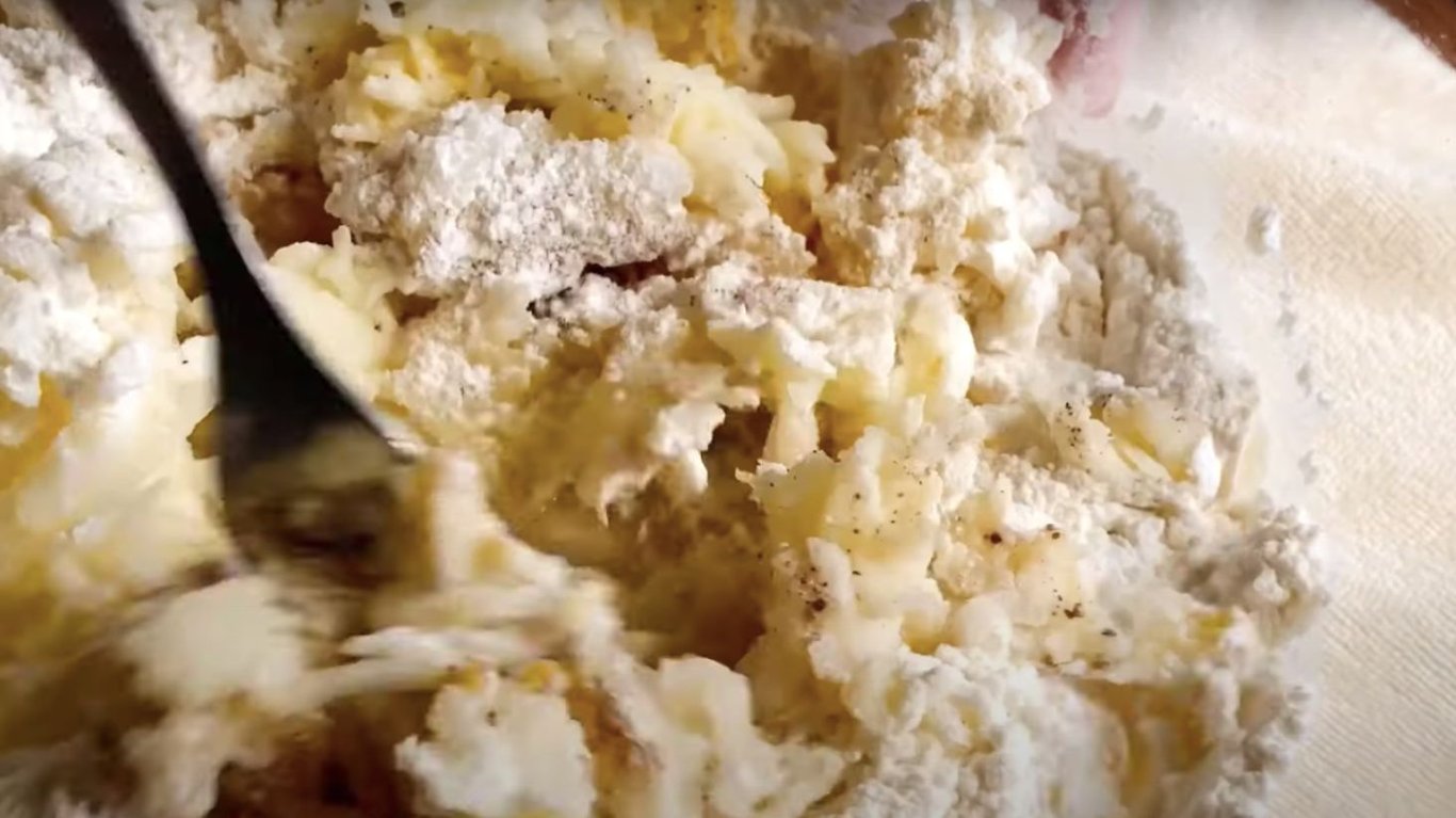 рецепт смачних яблучних дерунів 