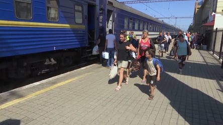 С февраля прошлого года за границу выехало более шести миллионов украинцев, — Минэкономики - 285x160