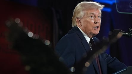 Трамп приміряв образ Ісуса на тлі жорсткої критики Папи Лева XIV - 285x160