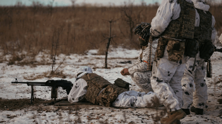 Чоловіки від 60 років зможуть служити — указ Зеленського - 304x171